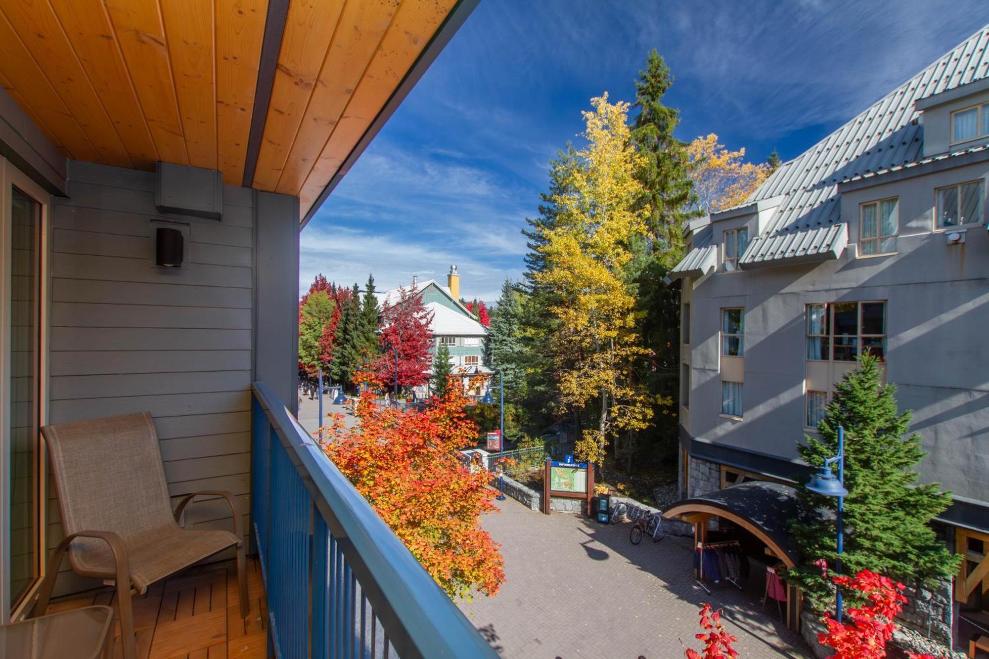 Village Gate House Уистлер Экстерьер фото